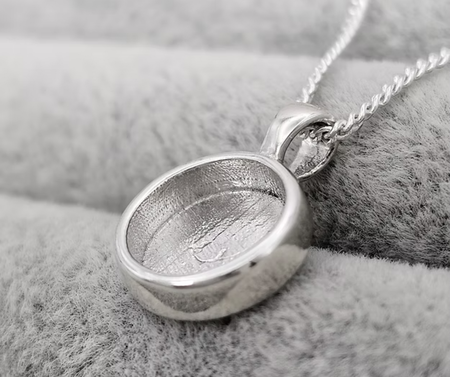 The celeste round necklace - Large