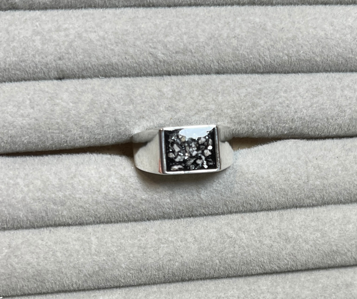 Men's Rectangle Signet Ring