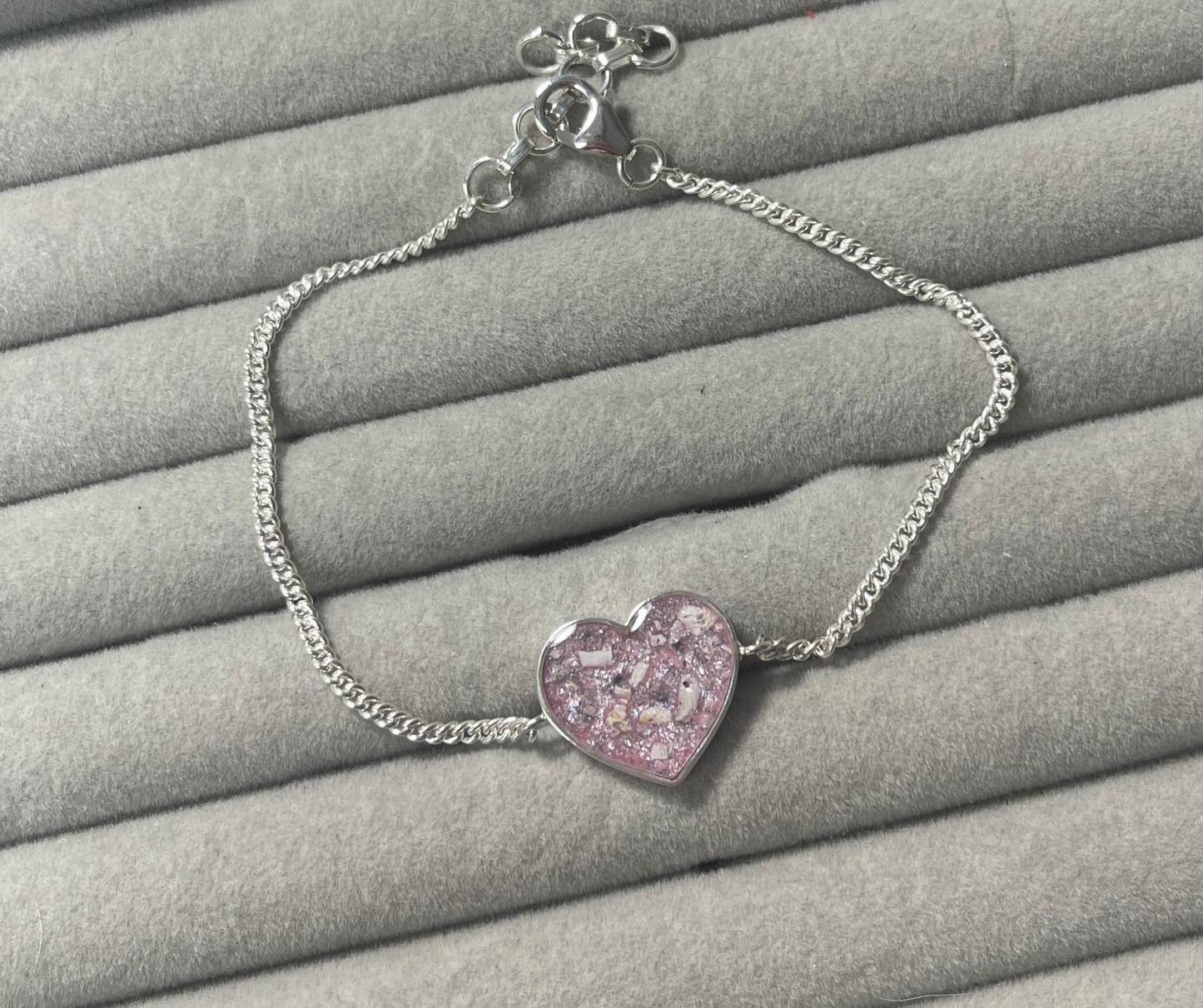 Simple Heart Bracelet