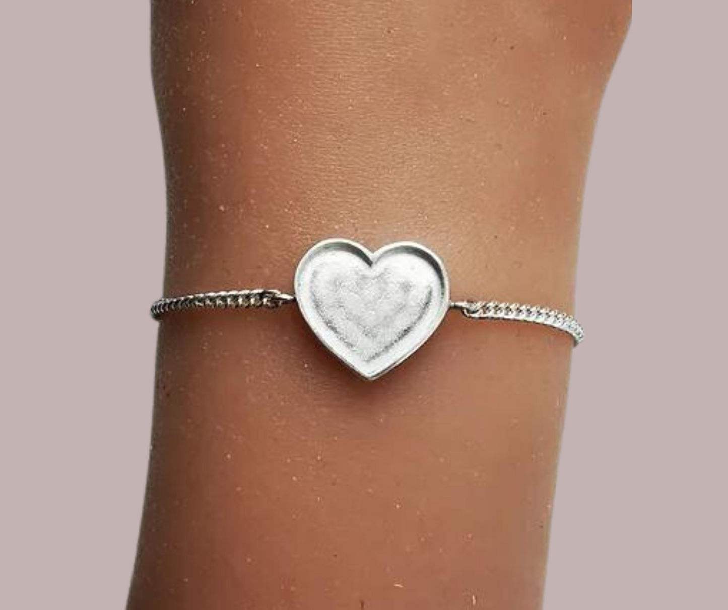 Simple Heart Bracelet