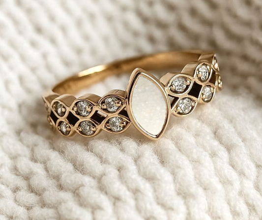 The Nessa Solid Gold